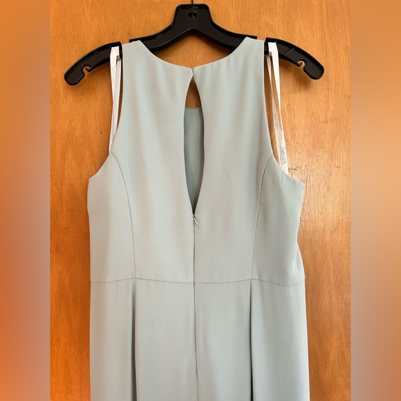 NWT! David’s Bridal High-Neck Bridesmaid or Prom Dress in Dusty Sage - Picture 3 of 7